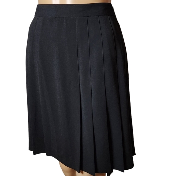 NWT Vintage Ann Taylor Loft Black Pleated Knee Length Flowy Skirt Size 6P - Picture 15 of 16